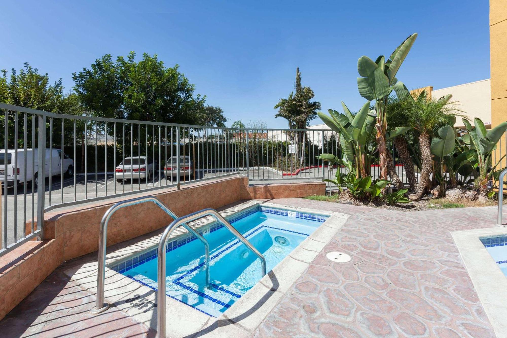 Ramada Plaza By Wyndham Garden Grove/Anaheim South Hotel Luaran gambar