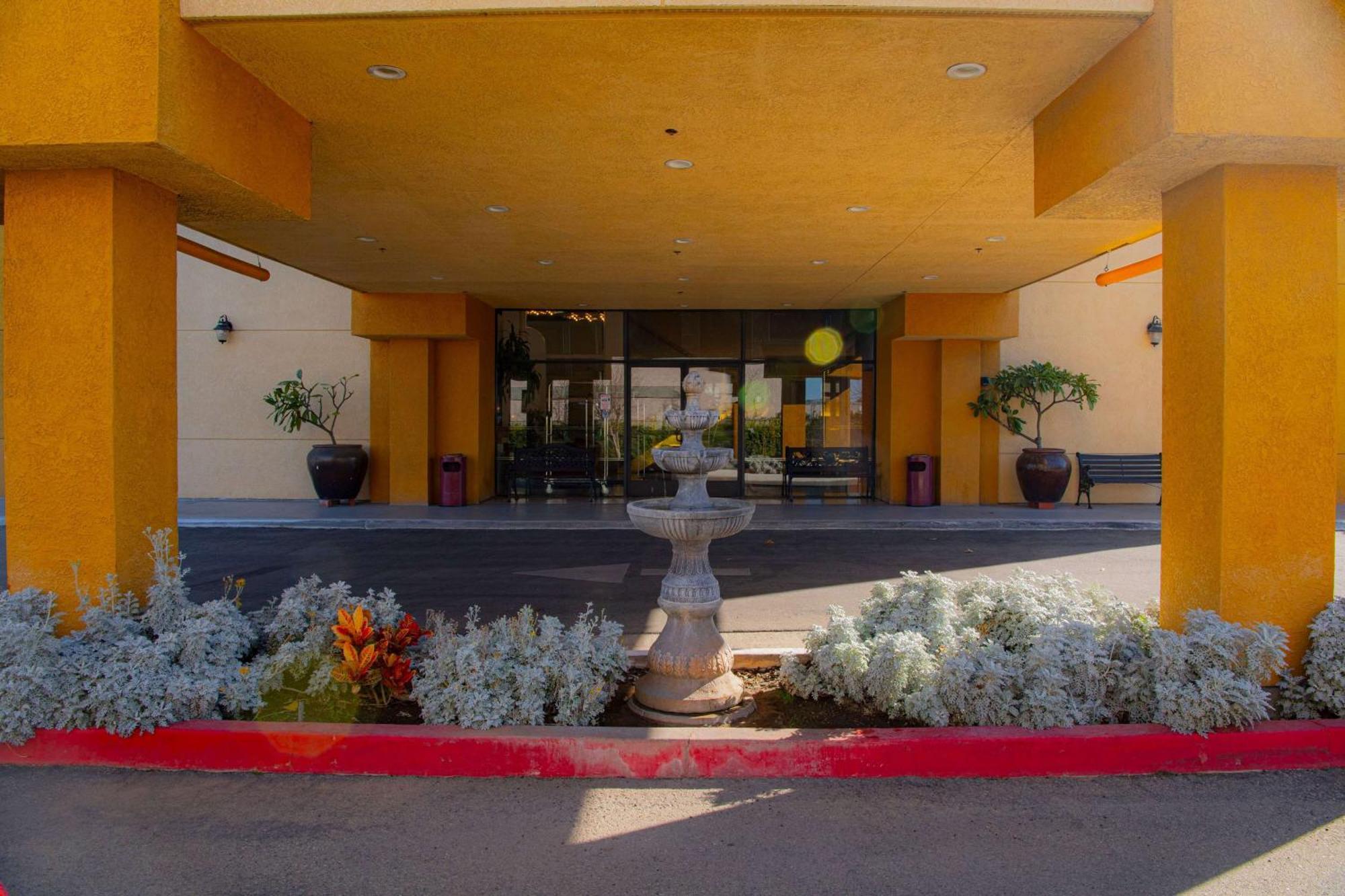Ramada Plaza By Wyndham Garden Grove/Anaheim South Hotel Luaran gambar