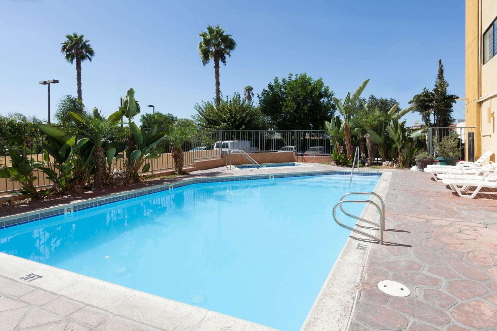 Ramada Plaza By Wyndham Garden Grove/Anaheim South Hotel Luaran gambar